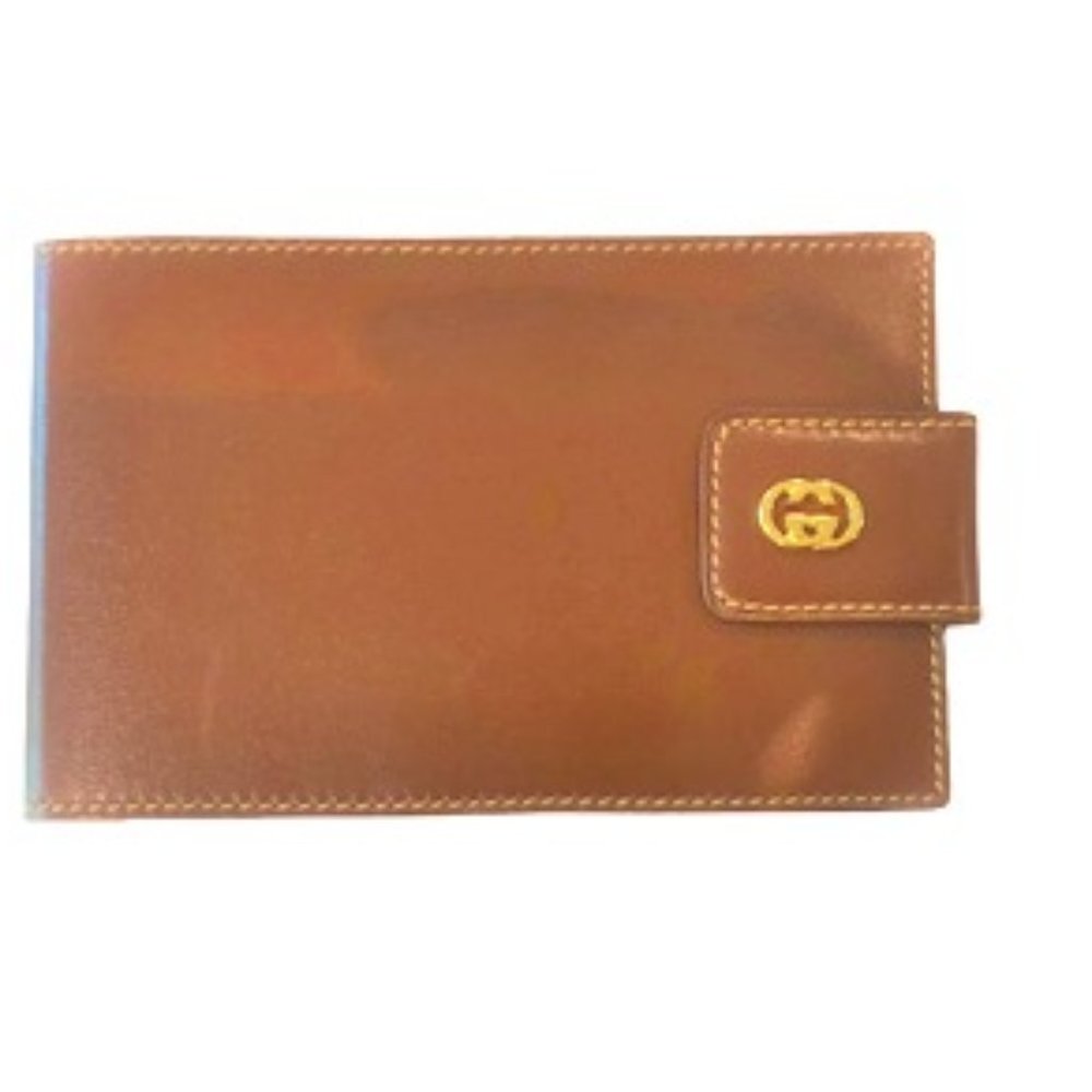 Bi-Fold Leather Holder